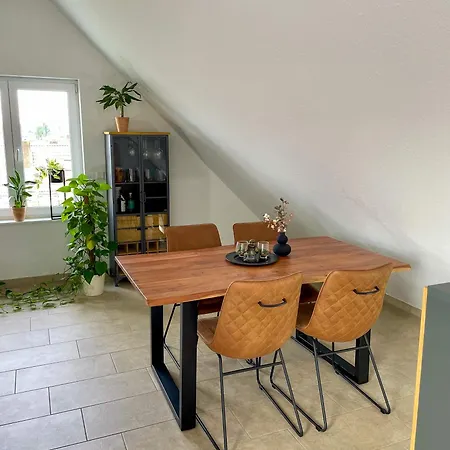 Ahaus: Stadtoase Mit Terrasse & Privater Garage דירה אהאוס