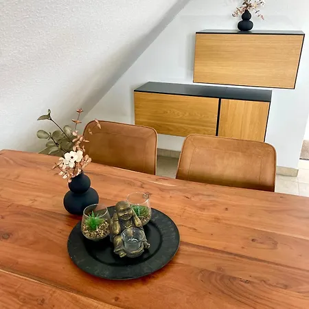 Apartment Ahaus: Stadtoase Mit Terrasse & Privater Garage