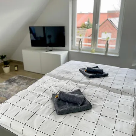 Ahaus: Stadtoase Mit Terrasse & Privater Garage אהאוס