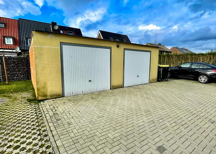 شقة Ahaus: Stadtoase Mit Terrasse & Privater Garage